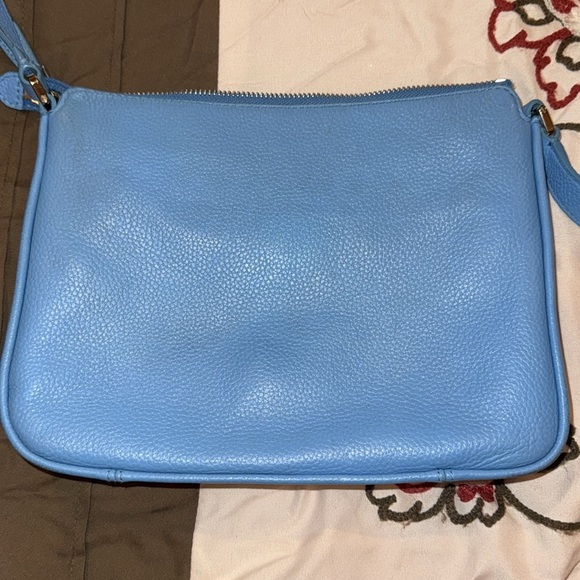 Kate Spade Run Around Medium Crossbody - Picture 2 of 9